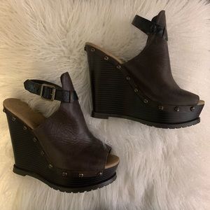 Jessica Simpson Women’s Magid Platform Sandals